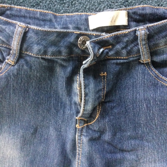 Womens jean’s - Picture 2 of 2